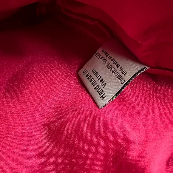 NEW Mad by Design Silk Rose Appliqué Handbag - Picture 11 of 12